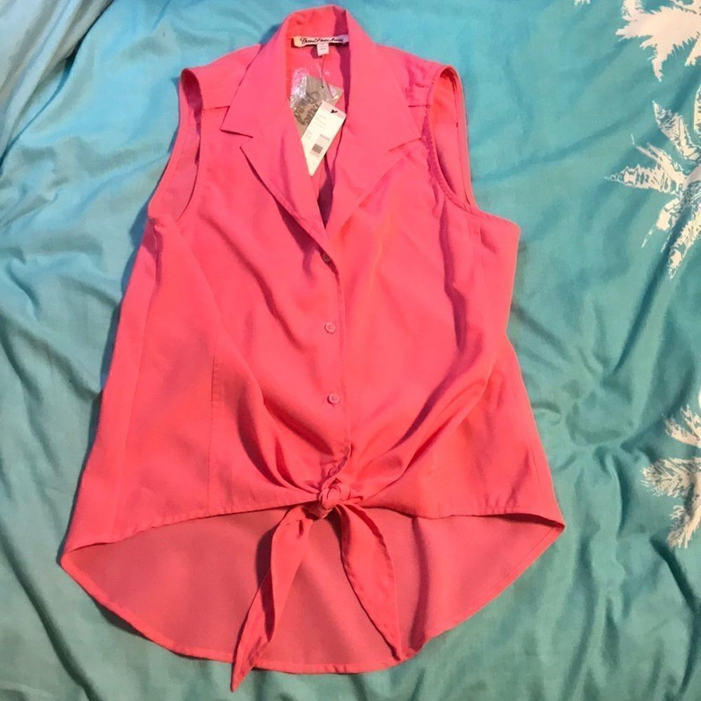 Pink Sleeveless Button Shirt Junior’s Small